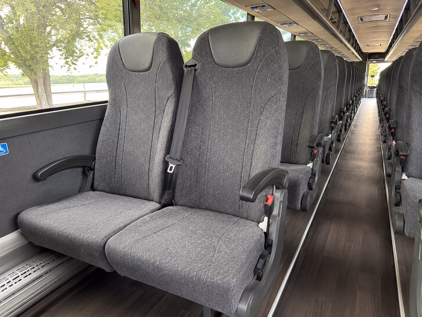 arlington spacious charter bus rentals for arlington winery tours