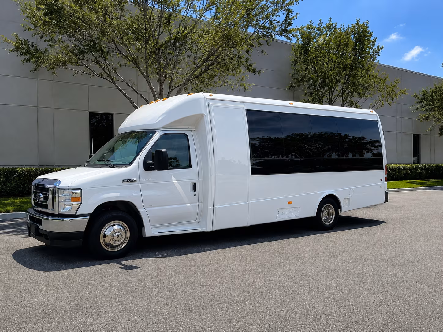 choosing the right bus for your euless sporting event group has never been easier