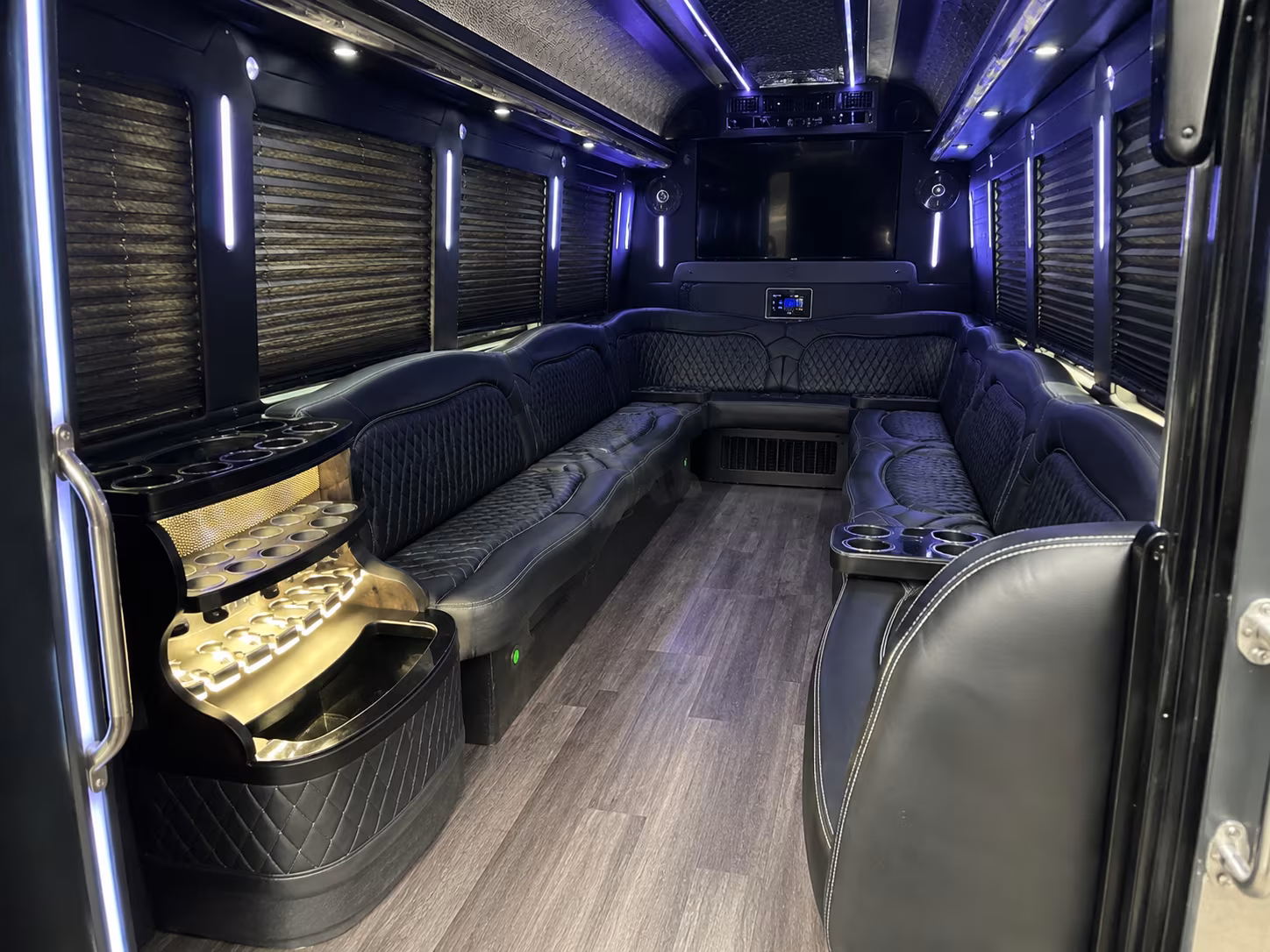 dallas coordinate team and fan travel with dallas bus rentals
