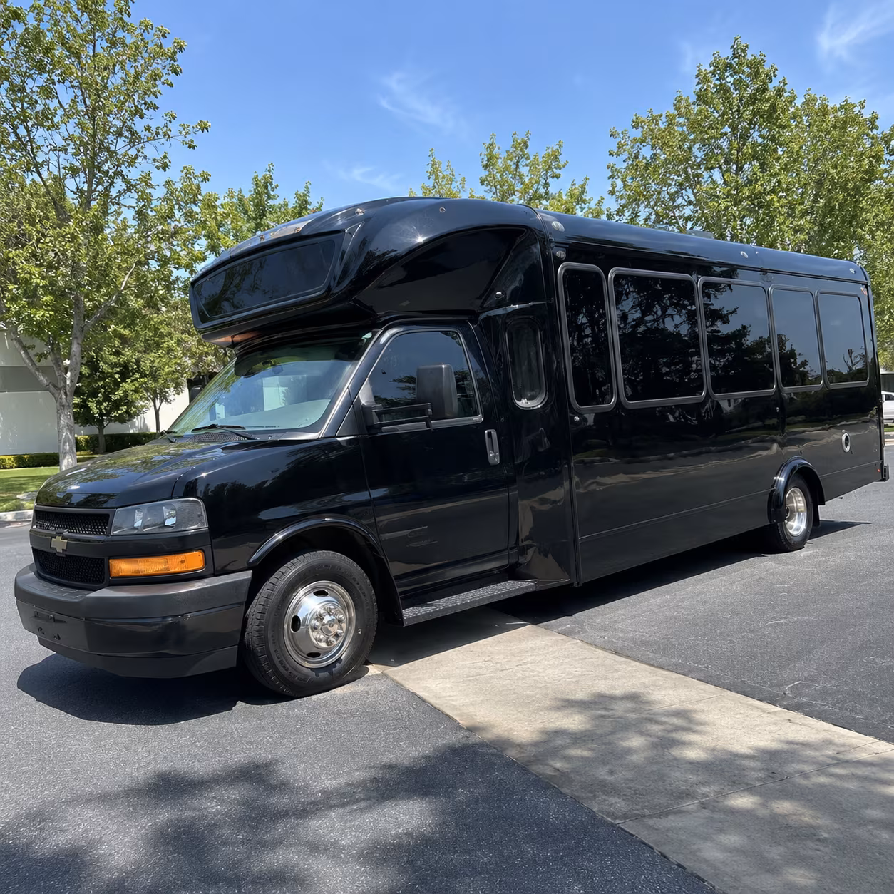 euless 15 passenger party bus