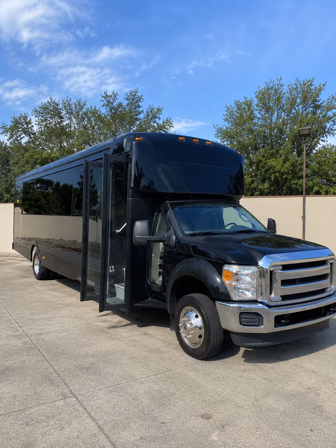 euless 20 passenger party bus