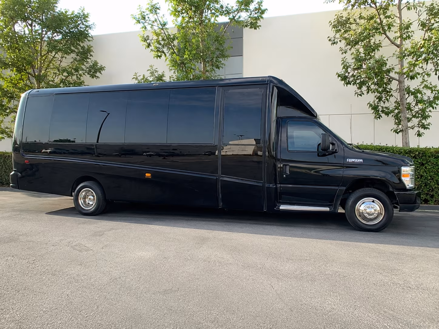 every school in the heb area deserves a great prom night ride