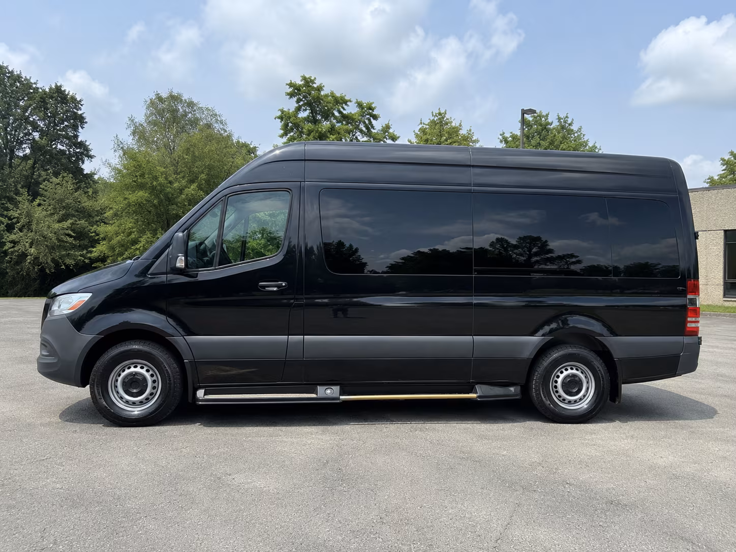 grapevine concert shuttle bus rentals in grapevine