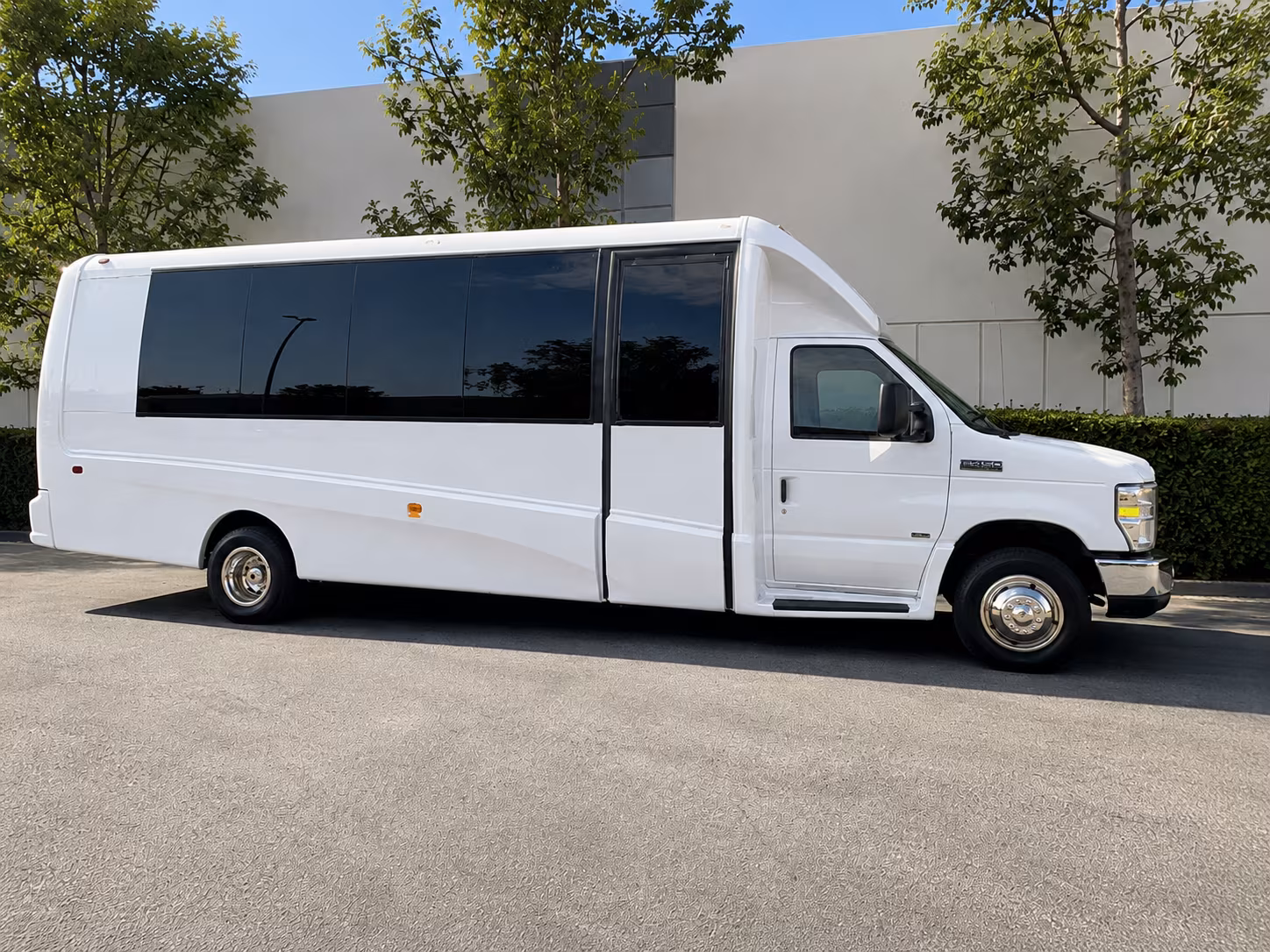 shuttle your guests from dfw airport hotel blocks with ease